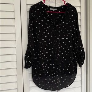 DANIEL RAINN• Black & White Henley Blouse•Sz M